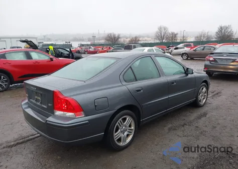 2008 Volvo S60 2.5T z USA, uszkodzony, nr VIN YV1RS592282696681